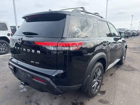 Used 2023 Nissan Pathfinder SV w/ Cargo Package AWD/4WD image 3