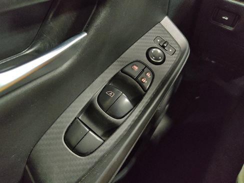 Used 2025 Nissan Sentra SV FWD image 27