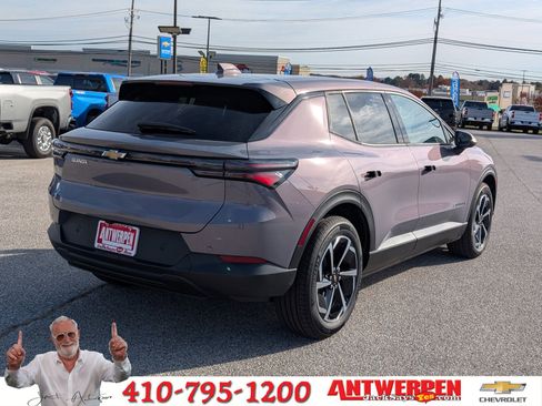 New 2026 Chevrolet Equinox EV LT image 3