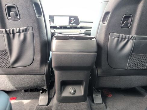 Used 2025 Kia Telluride EX w/ EX Captain's Chair Package image 31