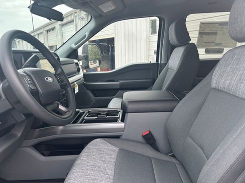New 2026 Ford F250 XLT w/ FX4 Off-Road Package image 23