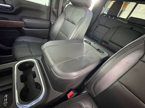 Used 2023 Chevrolet Silverado 2500 High Country w/ Technology Package image 36