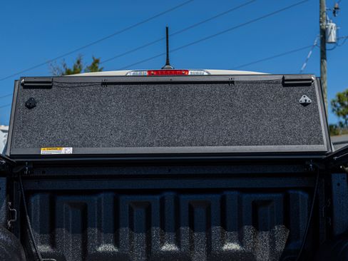 New 2025 Ford Ranger Raptor image 43