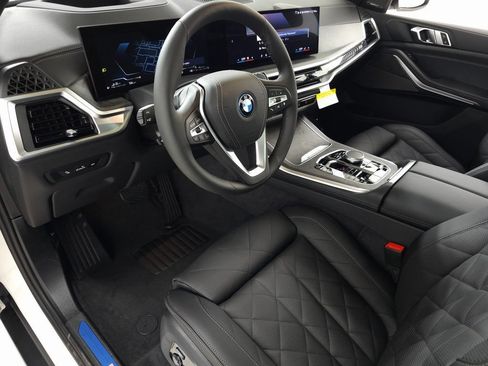 Used 2026 BMW X5 xDrive50e w/ Climate Comfort Package AWD/4WD image 11