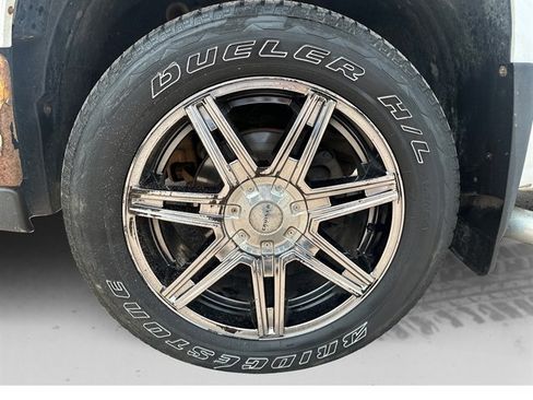 Used 2008 GMC Sierra 1500 Denali AWD/4WD image 18
