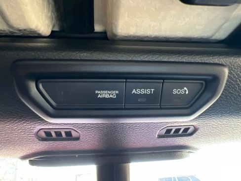 Used 2022 Jeep Gladiator Sport AWD/4WD image 35