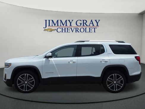 Used 2021 GMC Acadia SLT w/ Technology Package FWD image 2