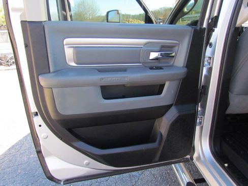 Used 2018 RAM 3500 SLT image 13