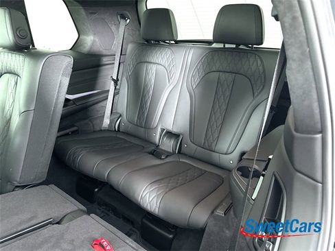 Used 2023 BMW X7 M60i w/ Executive Package image 15
