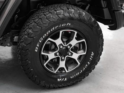 Used 2021 Jeep Wrangler Rubicon AWD/4WD image 42