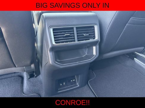 Used 2026 Volkswagen Atlas Cross Sport SE FWD image 25