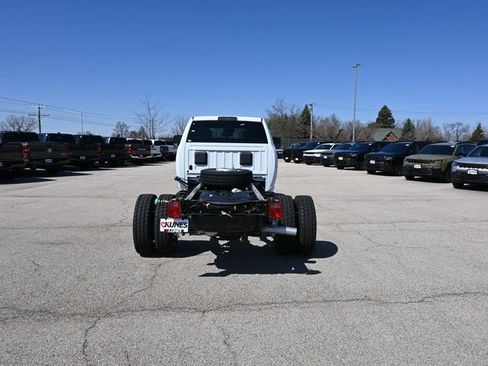 New 2026 RAM 4500 Tradesman AWD/4WD image 8