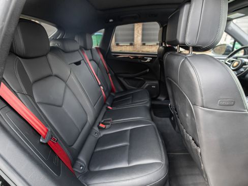 Used 2019 Porsche Macan S image 32