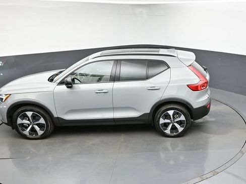 Used 2026 Volvo XC40 B5 Plus AWD/4WD image 20