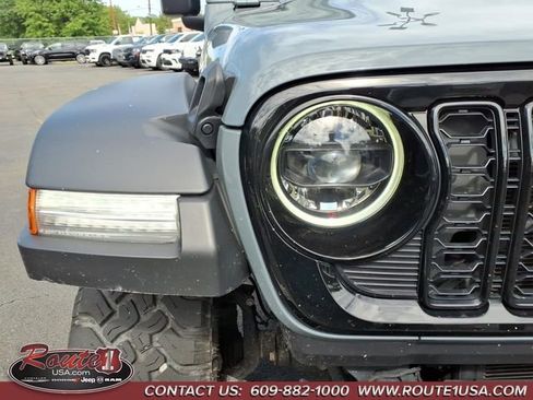Certified 2024 Jeep Wrangler Unlimited Sport AWD/4WD image 10