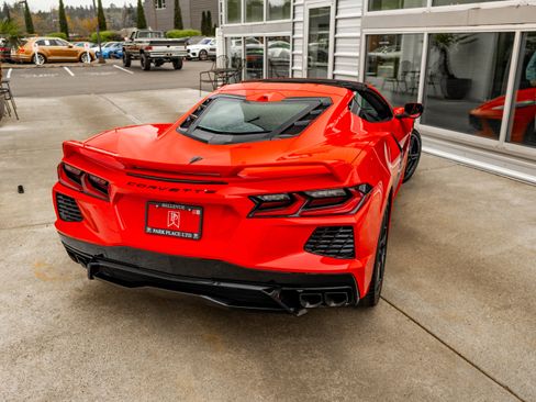 Used 2024 Chevrolet Corvette Stingray Premium Cpe w/ Z51 Performance Package RWD image 6