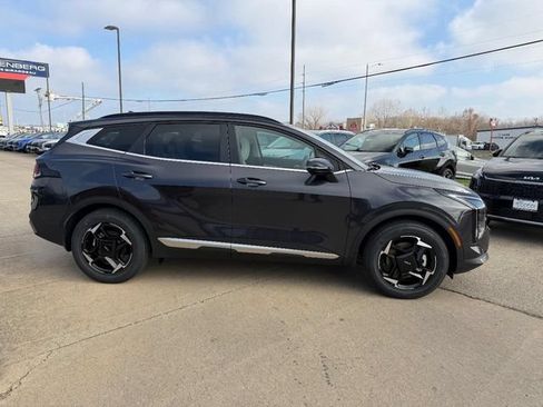 New 2026 Kia Sportage EX w/ EX Panorama Roof Package FWD image 2