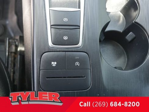 Used 2022 Ford Escape SEL w/ Technology Package AWD/4WD image 37