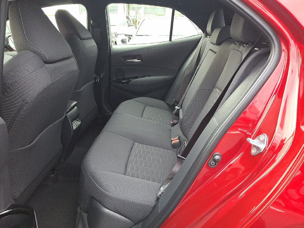 Used 2027 Toyota Corolla SE FWD image 10