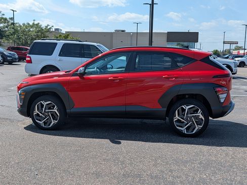 Used 2026 Hyundai Kona SEL Premium AWD/4WD image 2
