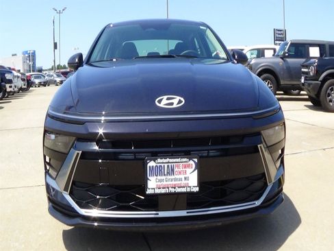 Used 2025 Hyundai Sonata SEL FWD image 3