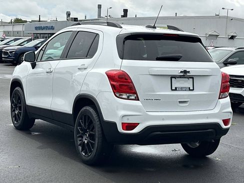 Certified 2022 Chevrolet Trax LT w/ Premium Seat Package AWD/4WD image 4