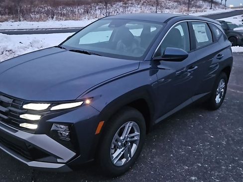 New 2026 Hyundai Tucson SE image 3