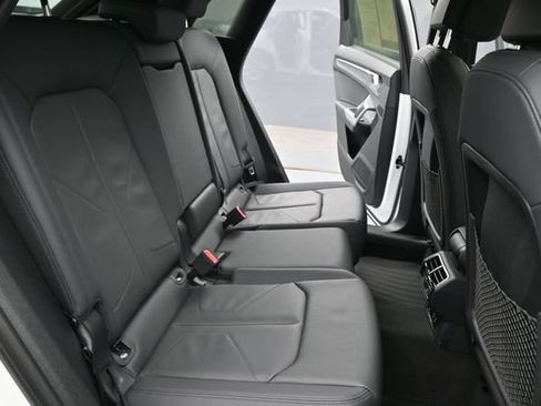 Used 2025 Audi Q3 2.0T Premium AWD/4WD image 16