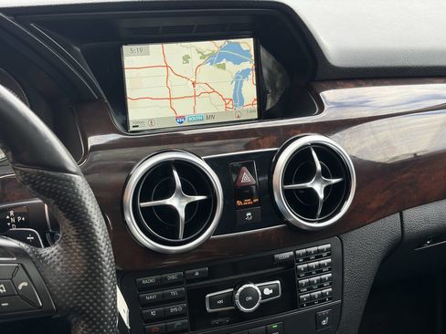 Used 2015 Mercedes-Benz GLK 350 4MATIC image 34