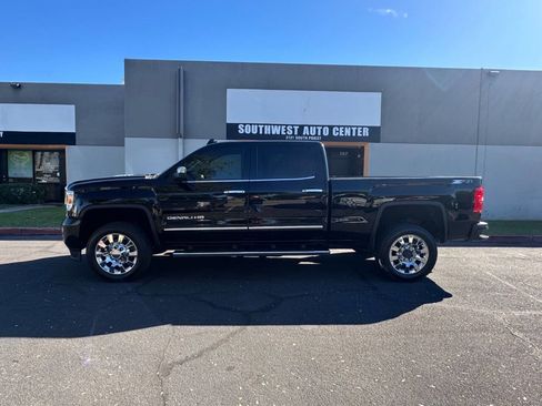 Used 2015 GMC Sierra 2500 Denali w/ Duramax Plus Package image 1