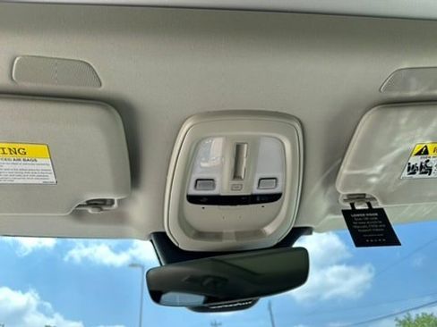 Certified 2024 Volvo XC90 T8 Plus w/ Protection Package Premier image 15