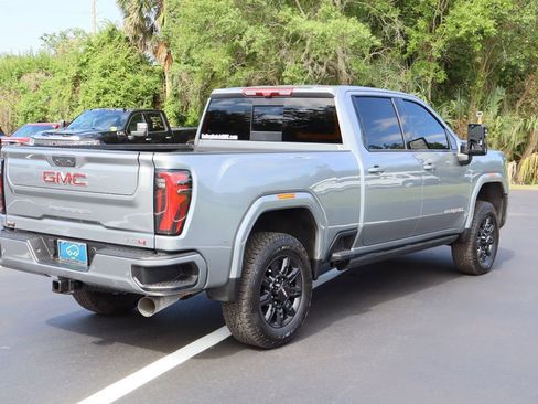 Used 2024 GMC Sierra 2500 AT4 w/ AT4 Premium Plus Package AWD/4WD image 9
