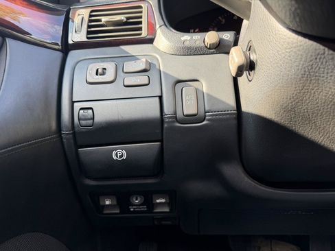 Used 2005 Lexus LS 430 RWD image 15