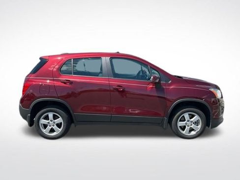 Used 2016 Chevrolet Trax LS w/ LPO, Protection Package AWD/4WD image 8