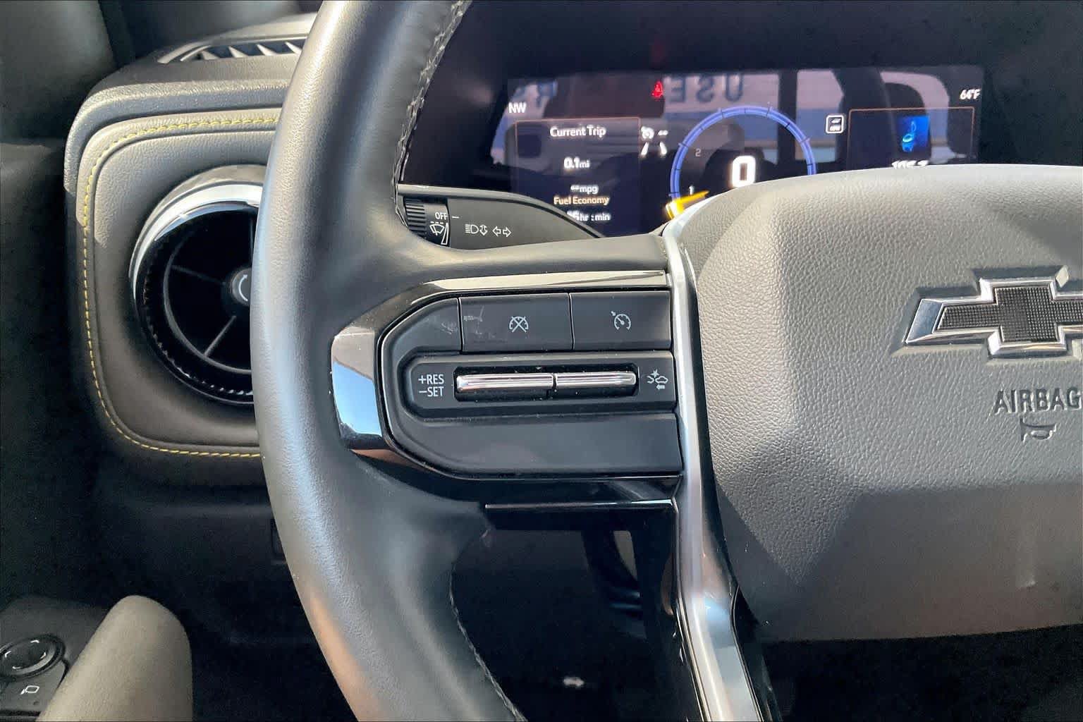 Used 2023 Chevrolet Colorado ZR2 w/ ZR2 Convenience Package III AWD/4WD image 23