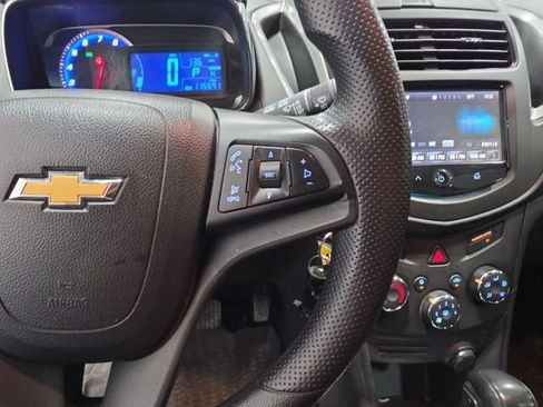 Used 2016 Chevrolet Trax LS AWD/4WD image 20