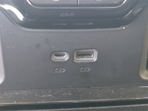 Used 2023 Chevrolet Silverado 1500 ZR2 w/ Technology Package image 14