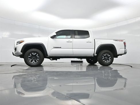 Used 2023 Toyota Tacoma TRD Off-Road AWD/4WD image 6