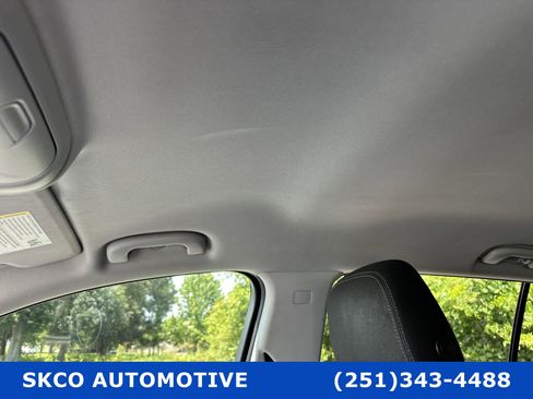 Used 2022 GMC Terrain SLE w/ Driver Convenience Package image 26