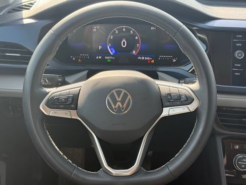 Used 2024 Volkswagen Taos SE FWD image 20