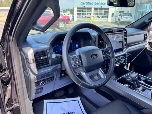 Used 2025 Ford F150 XLT w/ Equipment Group 302A MID AWD/4WD image 9