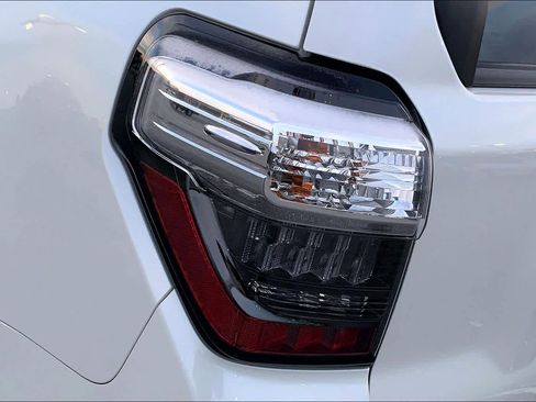 Used 2021 Toyota 4Runner Limited image 28