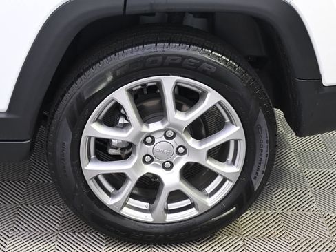 Used 2022 Jeep Compass Latitude AWD/4WD image 20