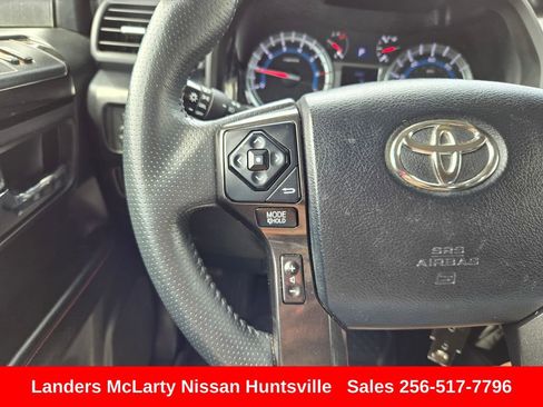 Used 2019 Toyota 4Runner TRD Off-Road Premium AWD/4WD image 28