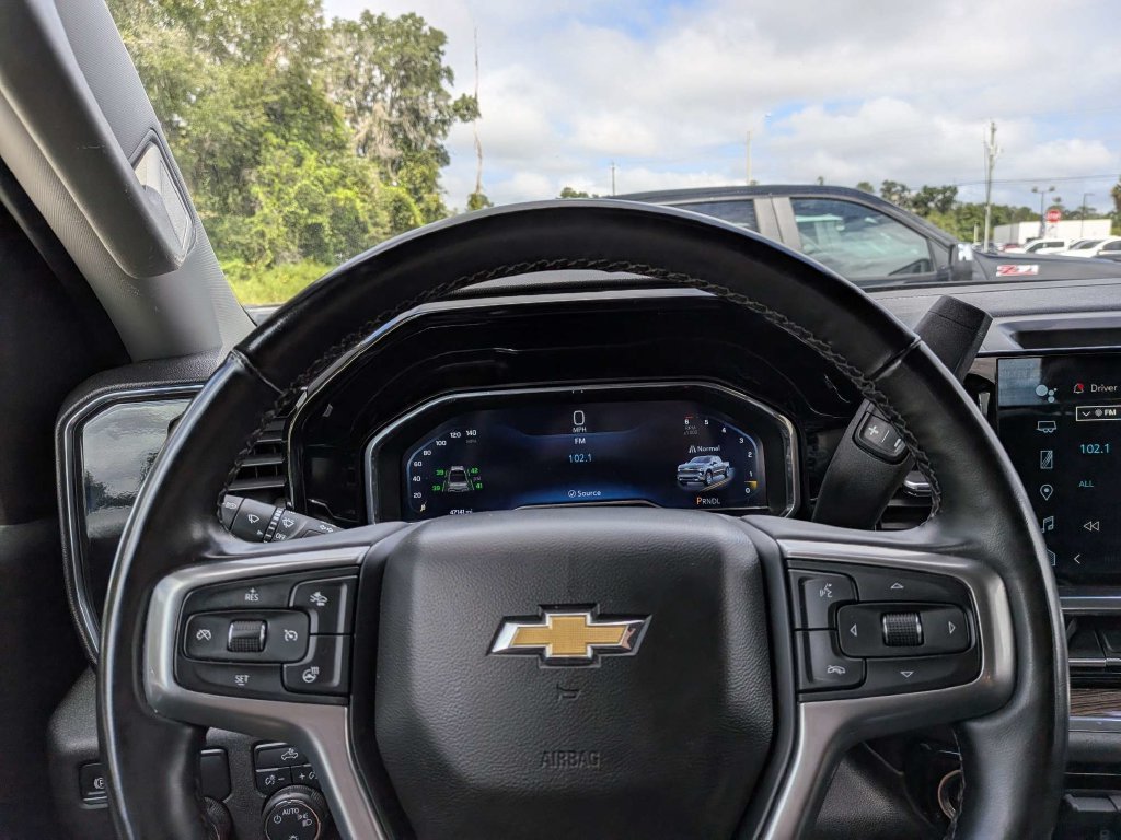 Used 2025 Chevrolet Silverado 1500 LT RWD image 21