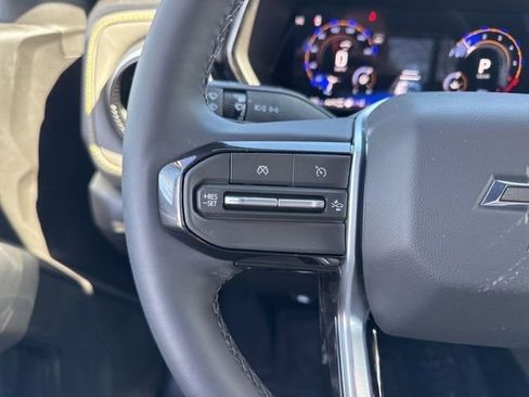 New 2026 Chevrolet Colorado ZR2 w/ Technology Package AWD/4WD image 19