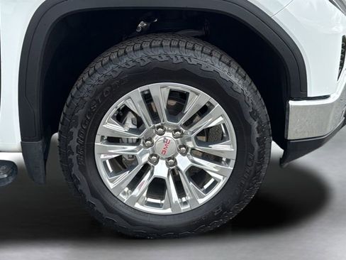 Used 2025 GMC Sierra 1500 SLT w/ SLT Premium Plus Package image 25