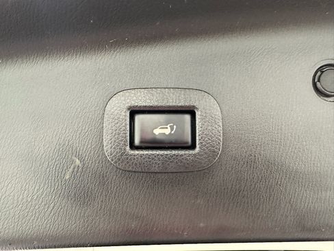 Used 2020 Nissan Armada Platinum w/ Captain's Chairs Package AWD/4WD image 13