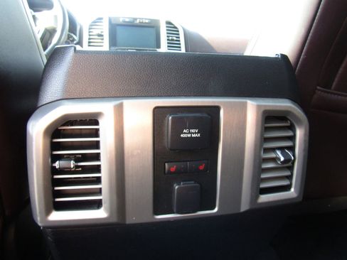 Used 2015 Ford F150 Platinum w/ Technology Package image 13