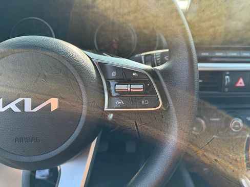 Used 2024 Kia Forte LX FWD image 32